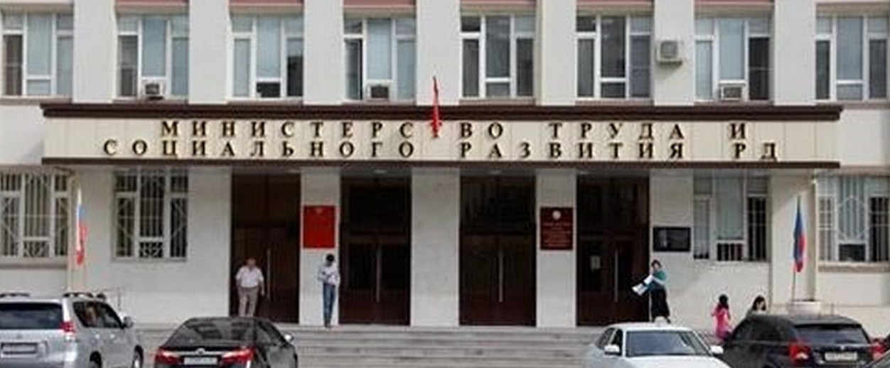 За три года с начала реализации программы по поддержке многодетных малоимущих семей в Дагестане 18 семей получили бесплатный автотранспорт